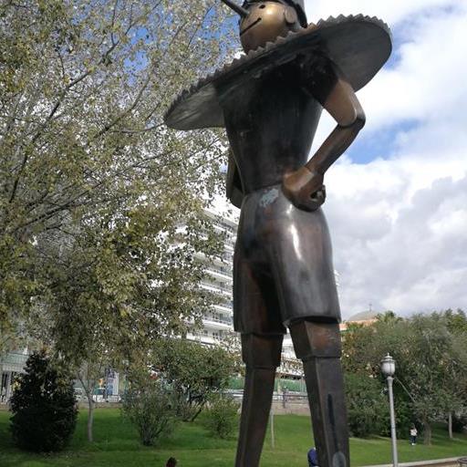 Statua in bronzo di Pinocchio, realizzata da Antonio Petti
