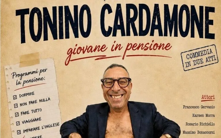 Teatrando al Quadriportico 2026 – Tonino Cardamone giovane in pensione